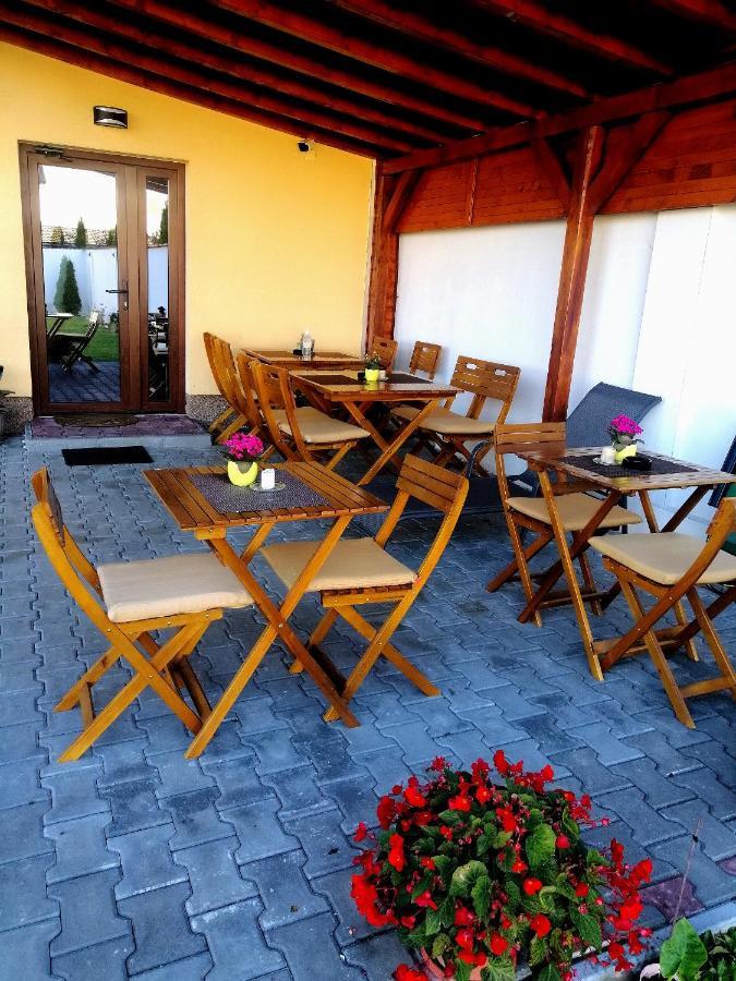 Casa Romeo & Julieta Otel Haţeg Dış mekan fotoğraf