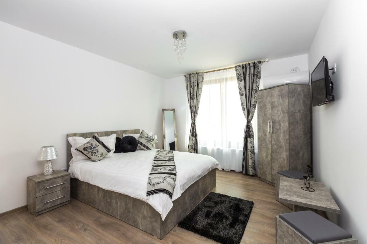 Casa Romeo & Julieta Otel Haţeg Dış mekan fotoğraf