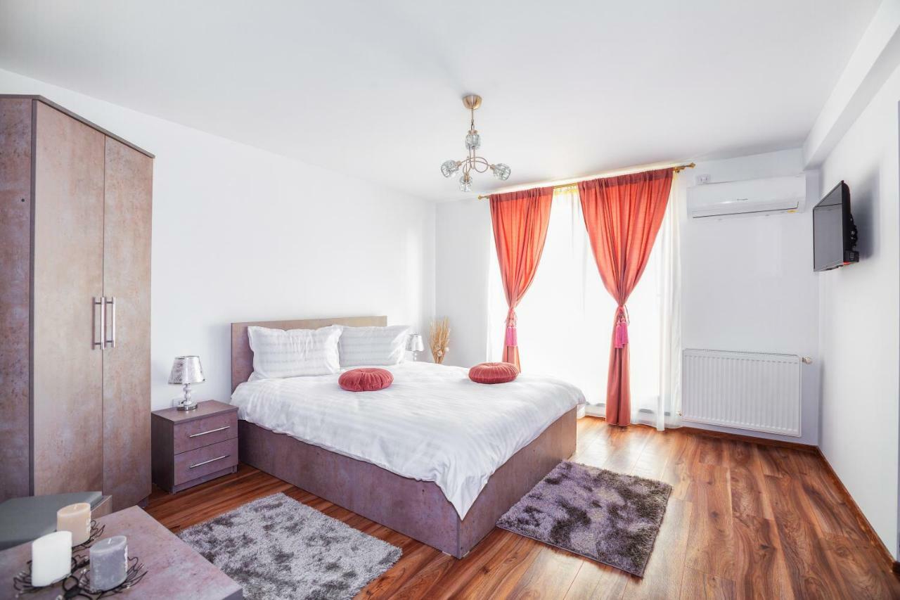 Casa Romeo & Julieta Otel Haţeg Dış mekan fotoğraf
