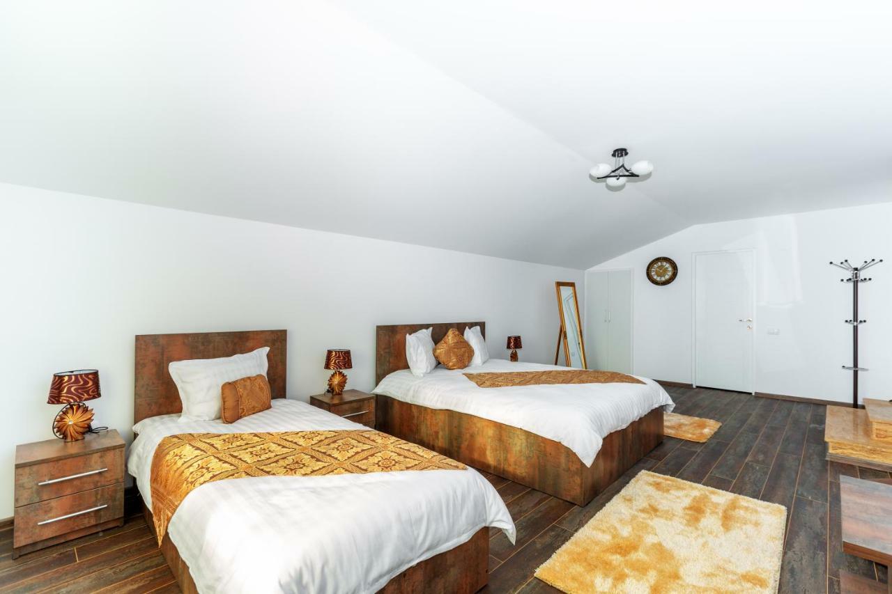 Casa Romeo & Julieta Otel Haţeg Dış mekan fotoğraf